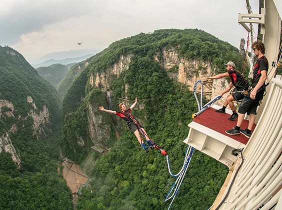 High Bungee Jumping