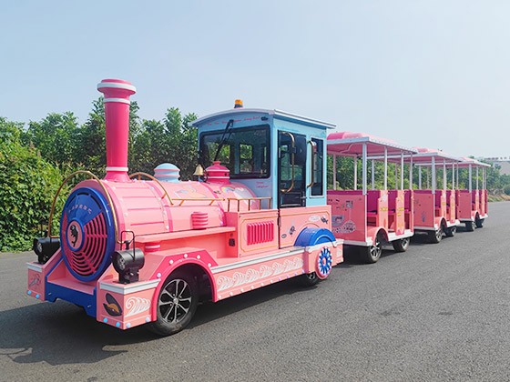 Trackless train