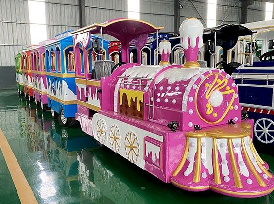 Trackless train